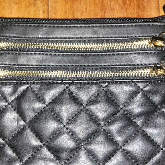 Black clutch purse - Picture 3 of 8